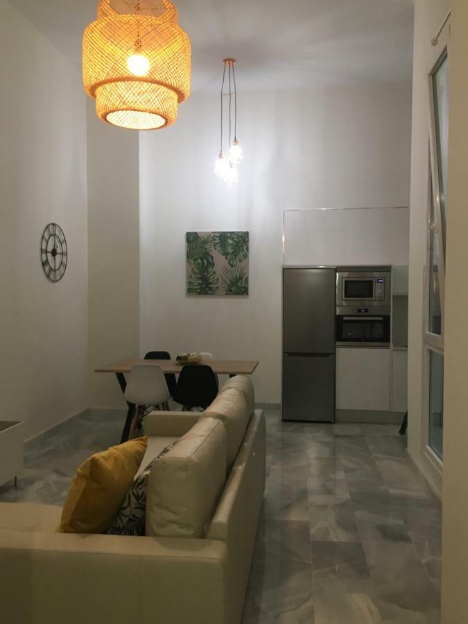 Nuevo En Casa Tipo Palacio Apartament Cadis