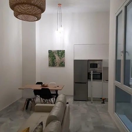 Apartamento Nuevo En Casa Tipo Palacio Cadiz Exterior photo
