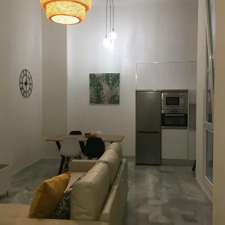 Apartamento Nuevo En Casa Tipo Palacio Cadiz Exterior photo
